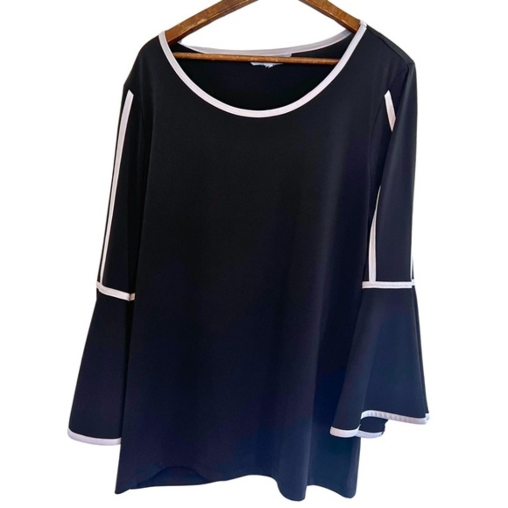 Cleo Black Top with White Trim